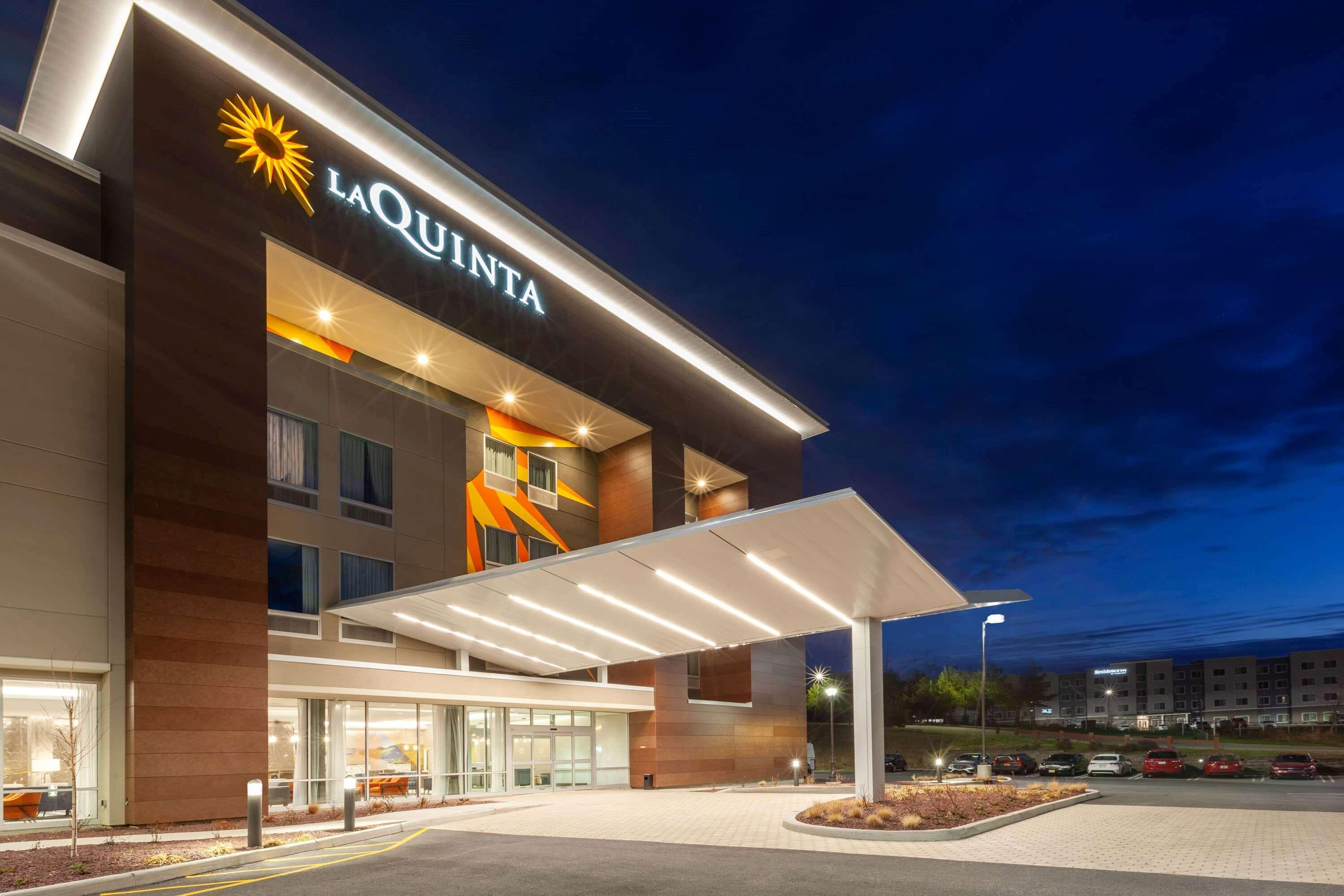 La Quinta Inn & Suites By Wyndham Middletown Buitenkant foto